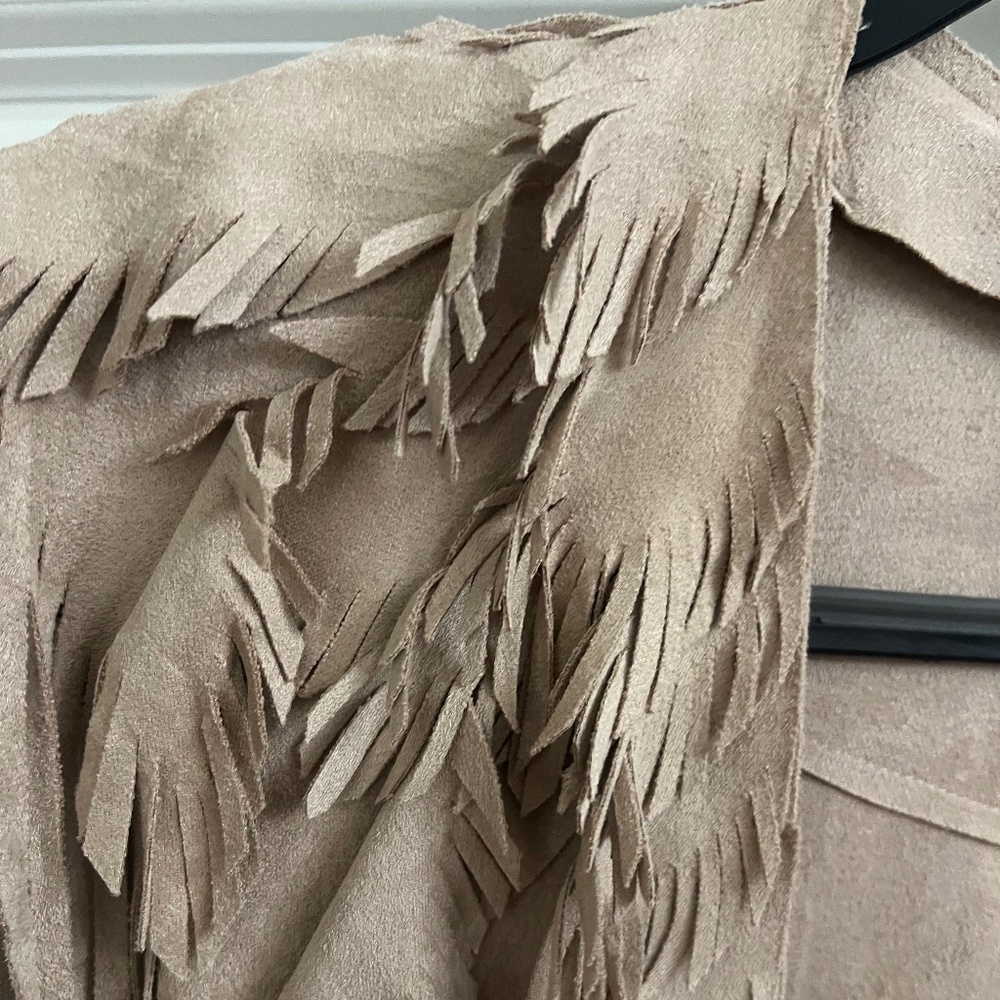 Oolala Fringe Overlay, Add-On Shoulder Wrap - image 4